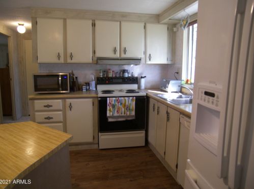 16229 32 Way, Phoenix AZ 85018-5019 exterior