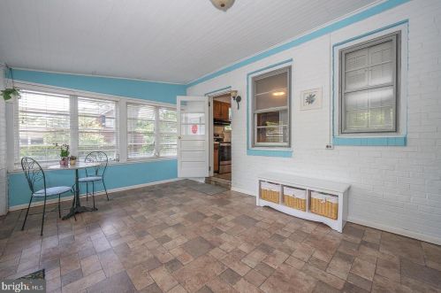 306 Pritchard Ln, Media PA 19086-6104 exterior