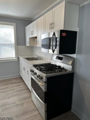 21 Adams Ave, Dover NJ 07801-5535 exterior