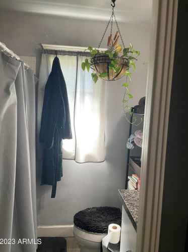 2941 19th Ave, Phoenix AZ 85015-6005 exterior