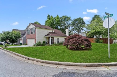 2236 Raven Cir, Lithonia, GA 30058-1852