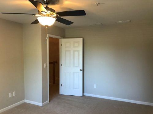 1194 Brookhaven Gln, Atlanta GA  30319-4707 exterior