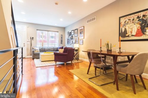 2028 Federal St, Philadelphia PA 19146-3914 exterior