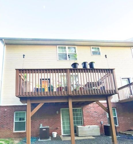 41 Last Leaf Cir, Windsor CT  06095-4733 exterior