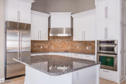 3605 69th Ave, Phoenix AZ 85043-3325 exterior