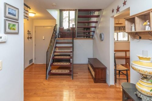 35 Sycamore Dr, Middletown NY 10940-5406 exterior