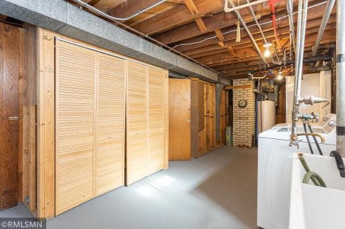 678 Iowa Ave, Saint Paul MN 55106-1015 exterior