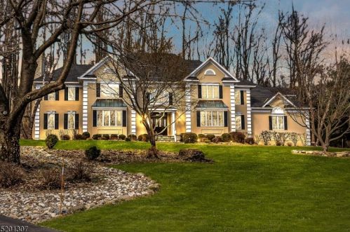 7 Chilton Rd, Chester NJ  07930-3107 exterior