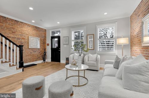 1009 9th St, Washington, DC 20002-3715