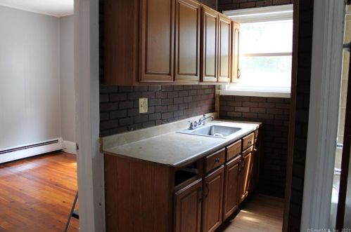 101 Belden St, New Britain CT 06051-2801 exterior