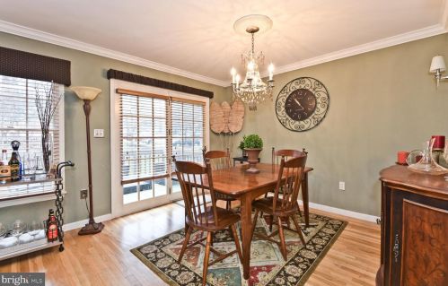 22 Countryside Dr, Princeton NJ 08540-0094 exterior