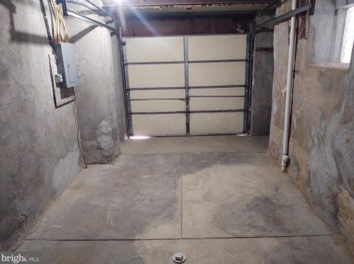 616 Godfrey Ave, Philadelphia PA 19126-3834 exterior