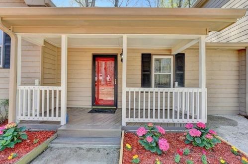 9530 Cain Cir, Gainesville GA 30506-4093 exterior