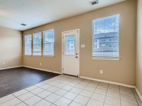 9006 Elm Drake Ln, Humble TX 77338-1199 exterior