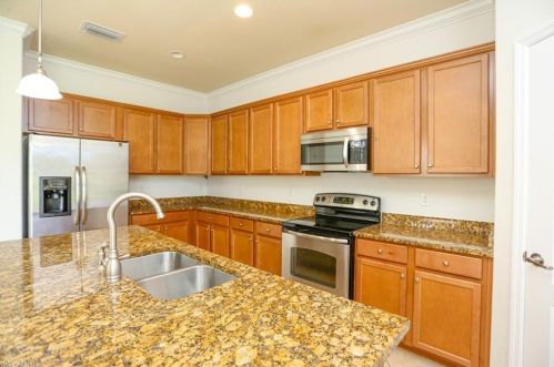 14800 Canton Ct, Naples FL 34114-8669 exterior