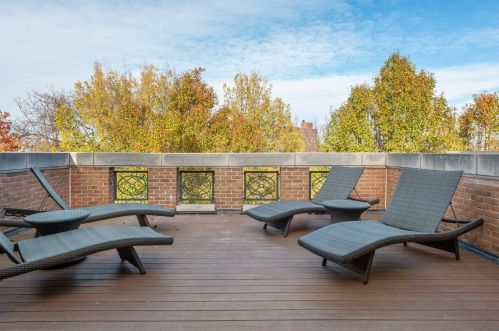 1025 Lill Ave, Chicago IL 60614-2107 exterior