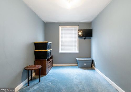 5411 Erdrick St, Philadelphia PA 19135-1013 exterior