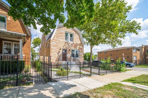 901 Keeler Ave, Chicago IL  60624-3918 exterior