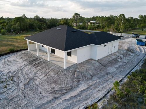 3662 54 Ave, Naples FL 34120-1530 exterior