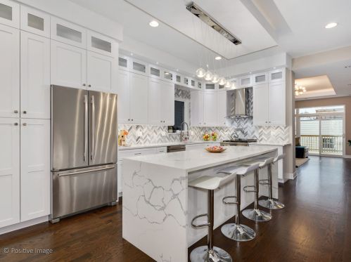 1728 Talman Ave, Chicago IL  60647-5224 exterior