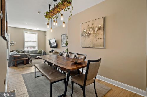 912 American St, Philadelphia PA 19140-5726 exterior