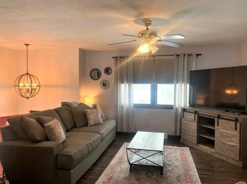 2276 Chapparal Dr, Pittsburgh, PA 15239-2356