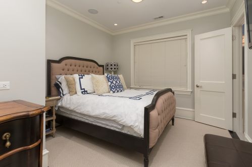 1945 Dayton St, Chicago IL 60614-5028 exterior