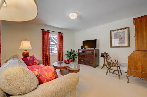 1206 Bayard Ave, Saint Paul MN 55116-1637 exterior