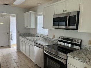 518 Floresta Dr, Fort Pierce FL 34983-8614 exterior