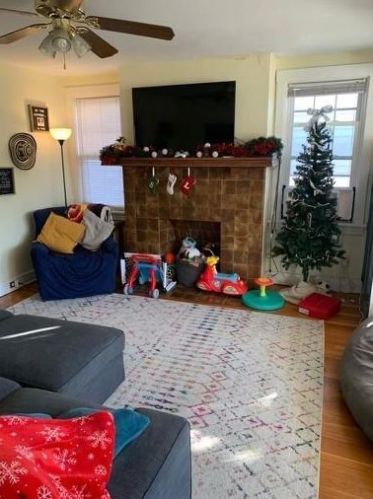 701 End Ave, Pittsburgh PA  15221-3490 exterior