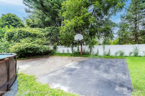 176 Bartley Rd, Jackson Twp NJ  08527-1240 exterior