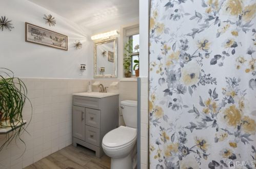 706 Convery Blvd, Perth Amboy NJ exterior