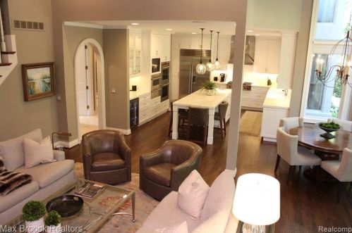 3586 Walnut Brk Dr, Rochester MI 48309-4065 exterior