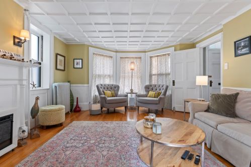 66 Atkinson St, Dover NH 03820-3731 exterior