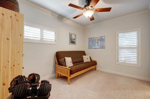 2307 Alta Vis Ave, Austin TX 78704-5229 exterior