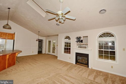 1210 Fox Run Ter, Hanover, PA 17331-8749