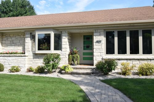 8508 Clarke St, Milwaukee, WI 53226-1928