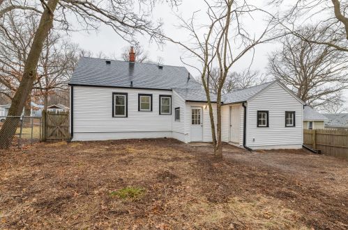 51 Ridgewood St, Kalamazoo MI  49001-4253 exterior