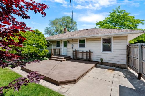 7217 Mohawk Ave, Milwaukee WI 53217 exterior