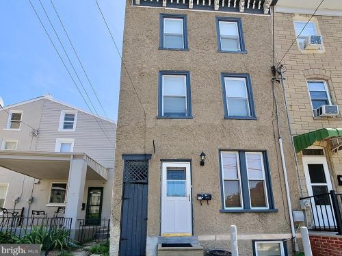 197 Krams Ave, Philadelphia, PA 19127-2026