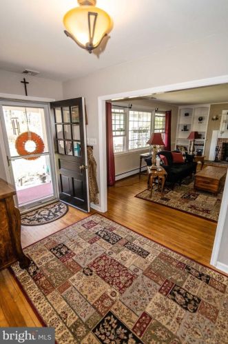 270 Rose Tree Rd, Media PA 19063-1126 exterior