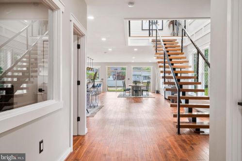 2216 30th St, Washington DC  20020-3369 exterior