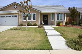 13308 Evening Breeze Ave, Bakersfield CA  93314-8493 exterior