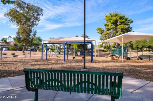 3810 Barcelona Dr, Chandler AZ  85226-1305 exterior