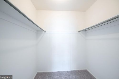 27 Providence Frg Rd, Limerick PA 19468-2905 exterior