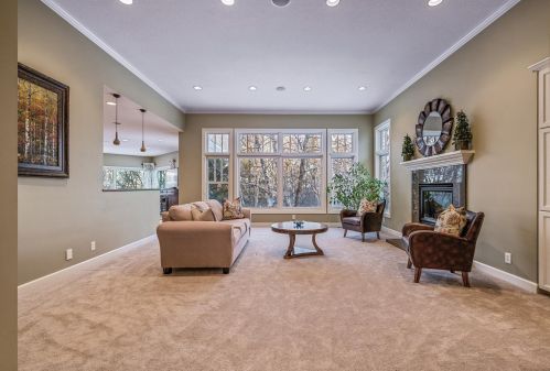 3211 Crestmoor Dr, Saint Paul MN 55125-5010 exterior