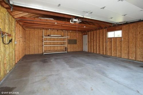 2623 80, Milwaukee WI 53213-1010 exterior