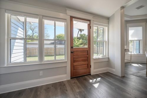 402 Amelia Ave, Tampa FL 33602-1804 exterior