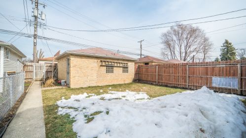 6126 Fletcher St, Chicago IL 60634-4006 exterior