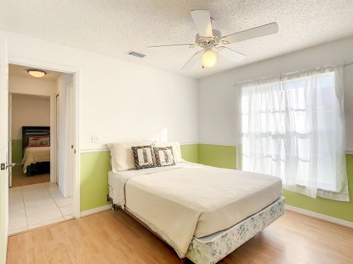 2761 Eagle Dr, Fort Pierce FL 34984-8919 exterior